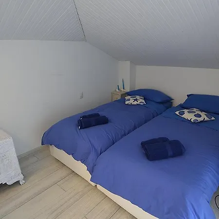Light Blu House דירה
