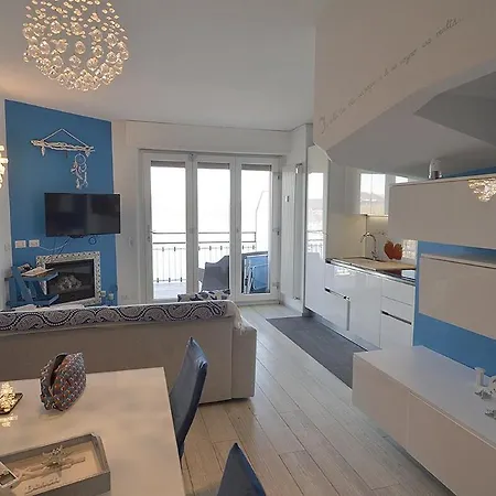 Light Blu House