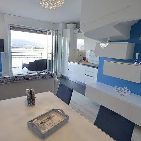Light Blu House דירה דורמלטו