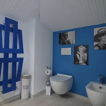 Light Blu House דירה